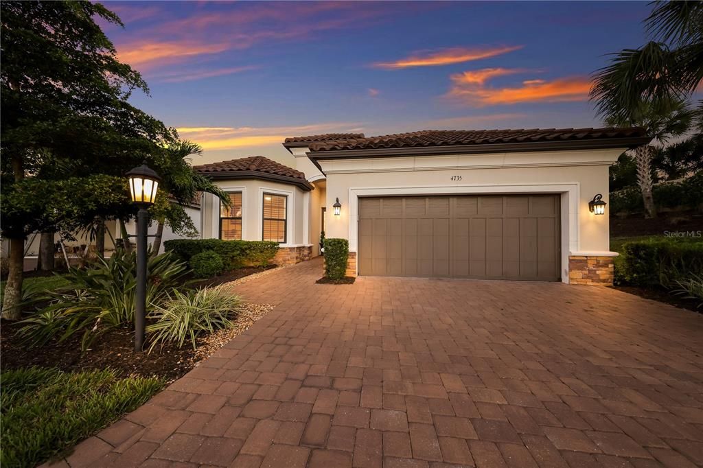 En Venta: $999,999 (4 camas, 3 baños, 2536 Pies cuadrados)