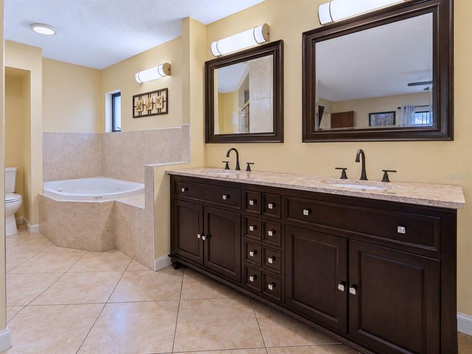 For Sale: $519,000 (4 beds, 2 baths, 2180 Square Feet)