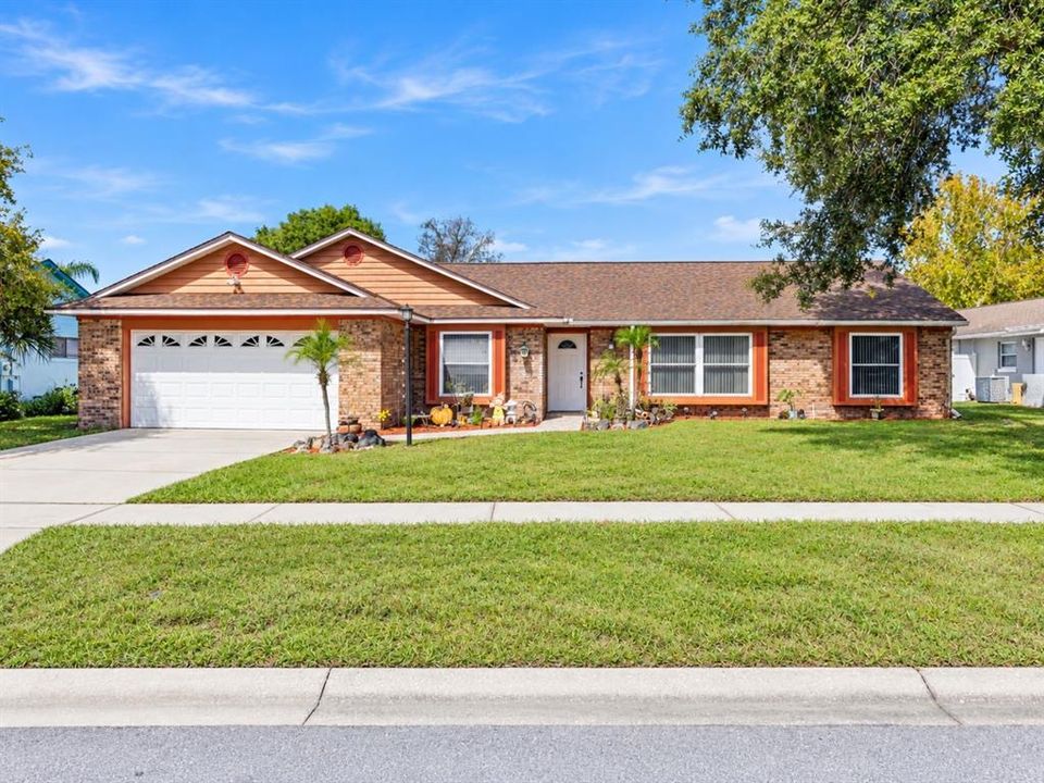 For Sale: $519,000 (4 beds, 2 baths, 2180 Square Feet)