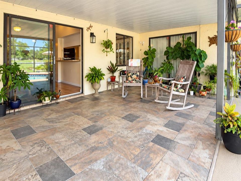 For Sale: $519,000 (4 beds, 2 baths, 2180 Square Feet)