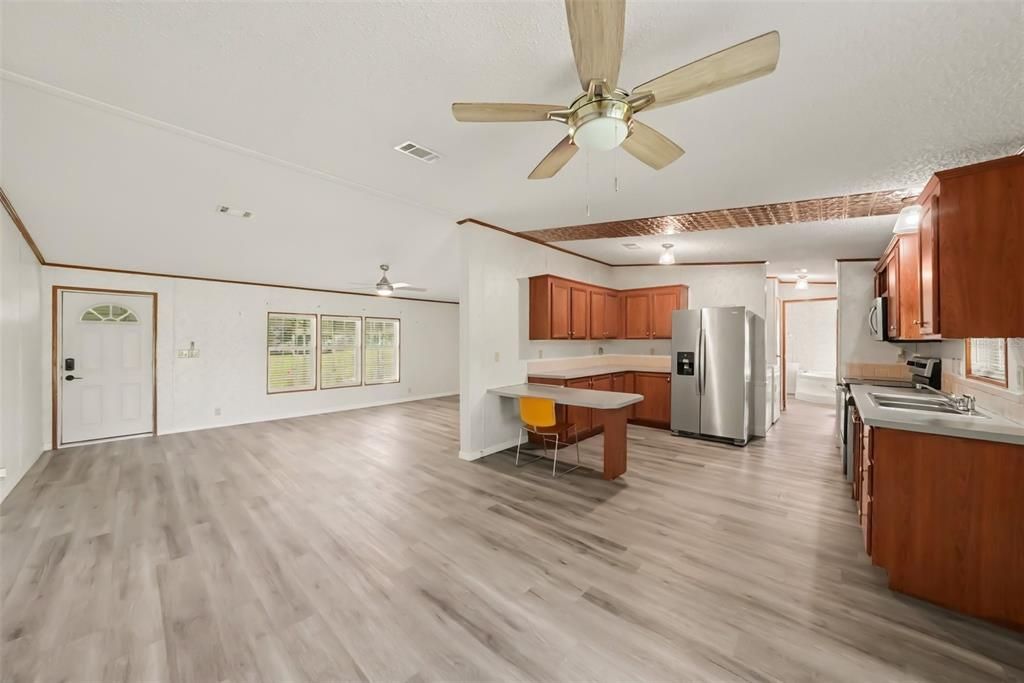 En Venta: $699,500 (3 camas, 2 baños, 1512 Pies cuadrados)