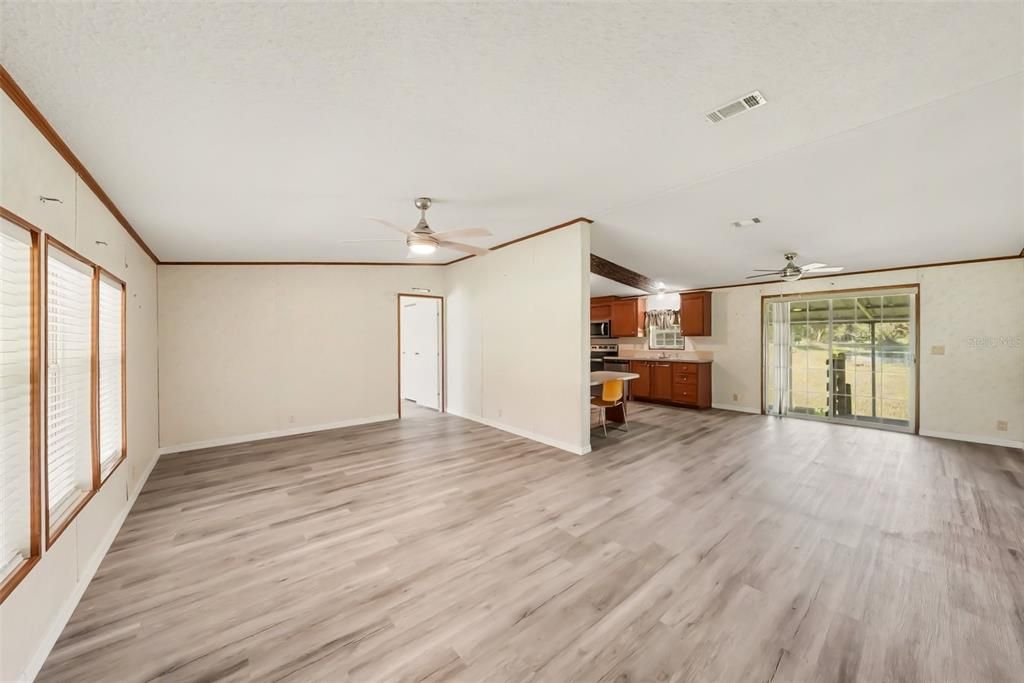 En Venta: $699,500 (3 camas, 2 baños, 1512 Pies cuadrados)