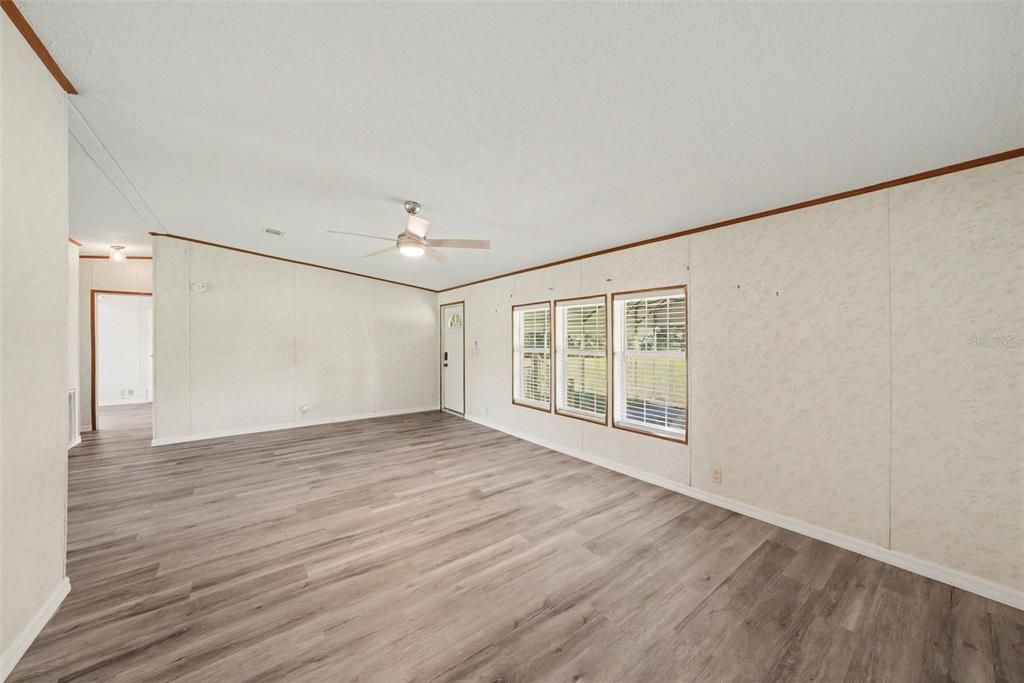 En Venta: $699,500 (3 camas, 2 baños, 1512 Pies cuadrados)