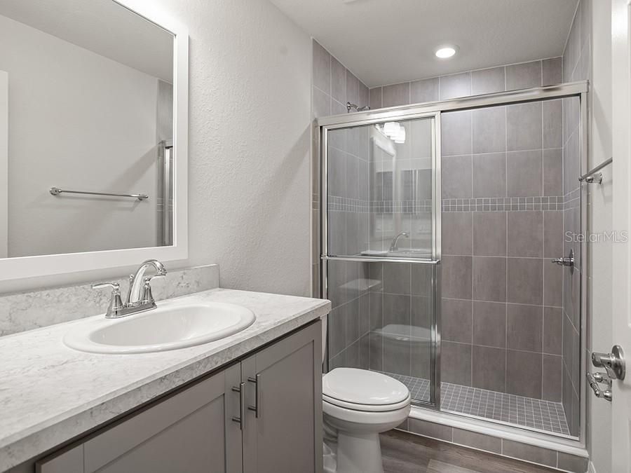 На продажу: $259,900 (3 спален, 2 ванн, 1358 Квадратных фут)