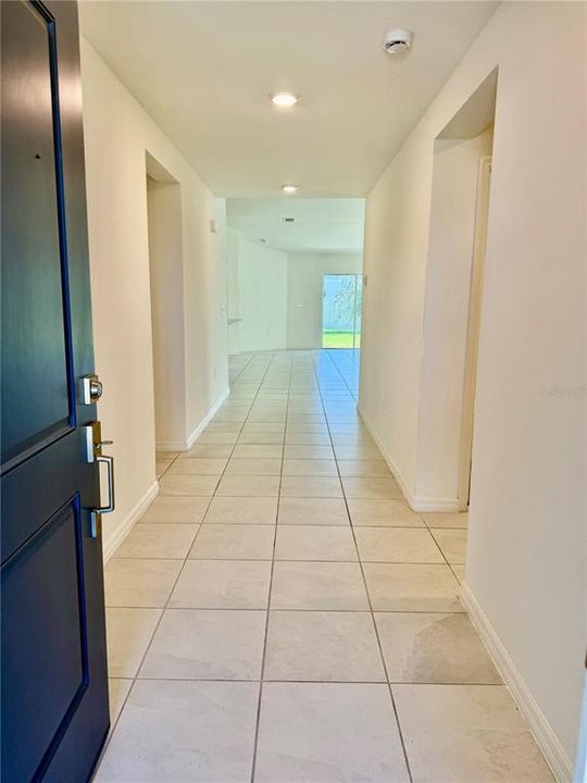 For Sale: $329,900 (4 beds, 2 baths, 1983 Square Feet)