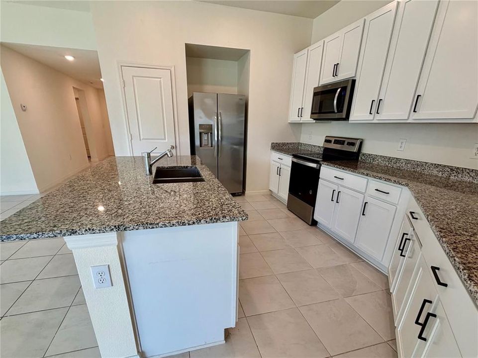 For Sale: $329,900 (4 beds, 2 baths, 1983 Square Feet)