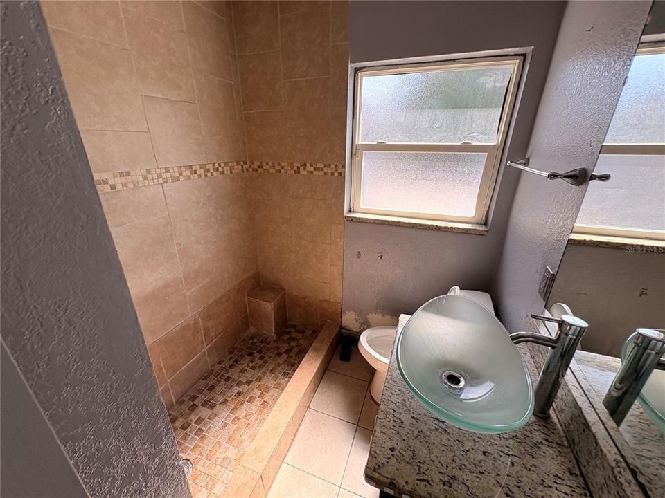 На продажу: $235,000 (3 спален, 2 ванн, 1200 Квадратных фут)