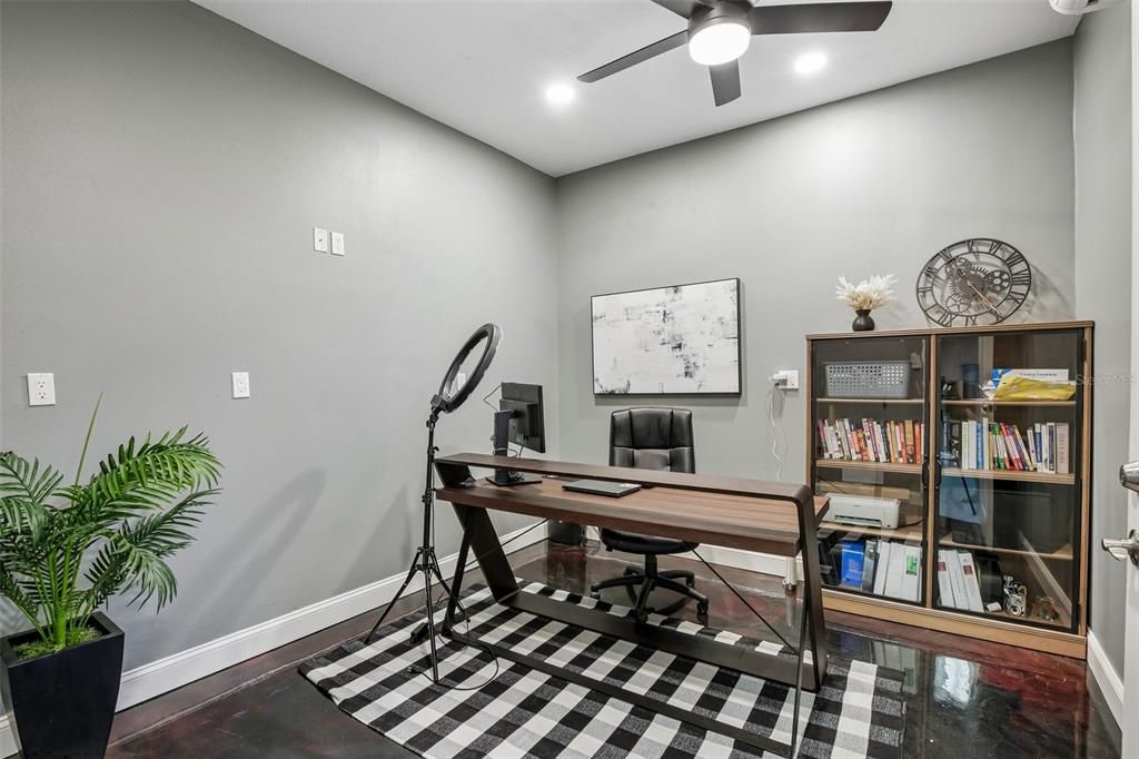 En Venta: $925,000 (4 camas, 3 baños, 2769 Pies cuadrados)