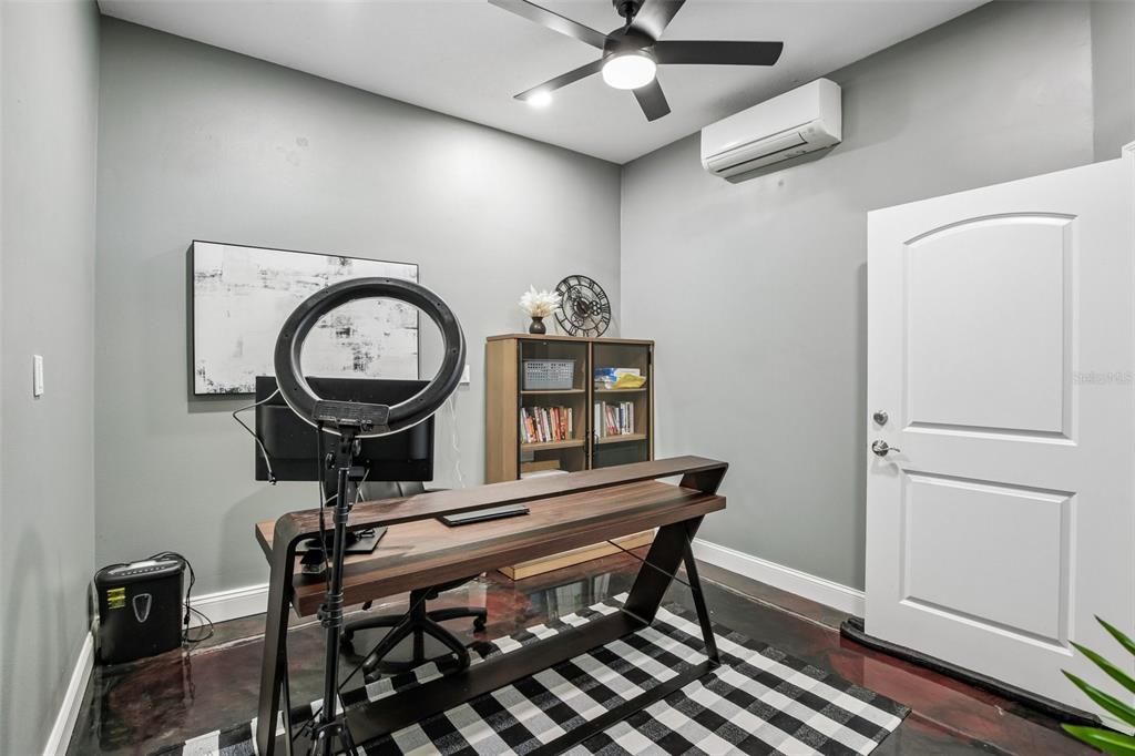 En Venta: $925,000 (4 camas, 3 baños, 2769 Pies cuadrados)