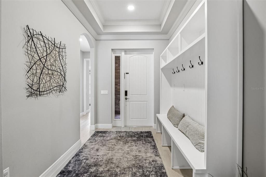 En Venta: $925,000 (4 camas, 3 baños, 2769 Pies cuadrados)