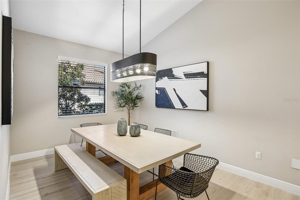 En Venta: $925,000 (4 camas, 3 baños, 2769 Pies cuadrados)