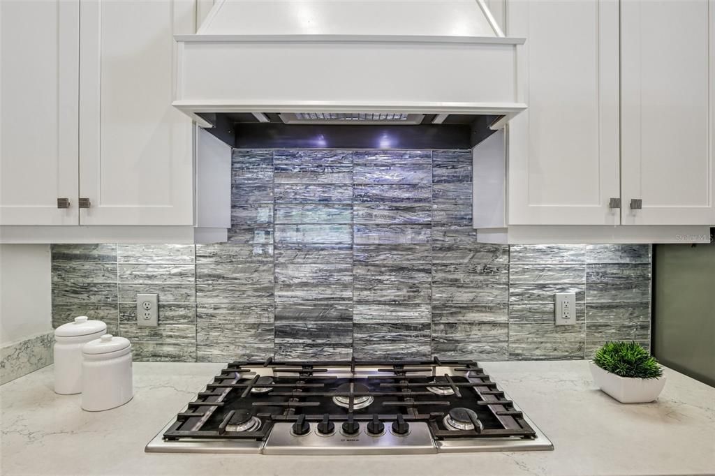 En Venta: $925,000 (4 camas, 3 baños, 2769 Pies cuadrados)