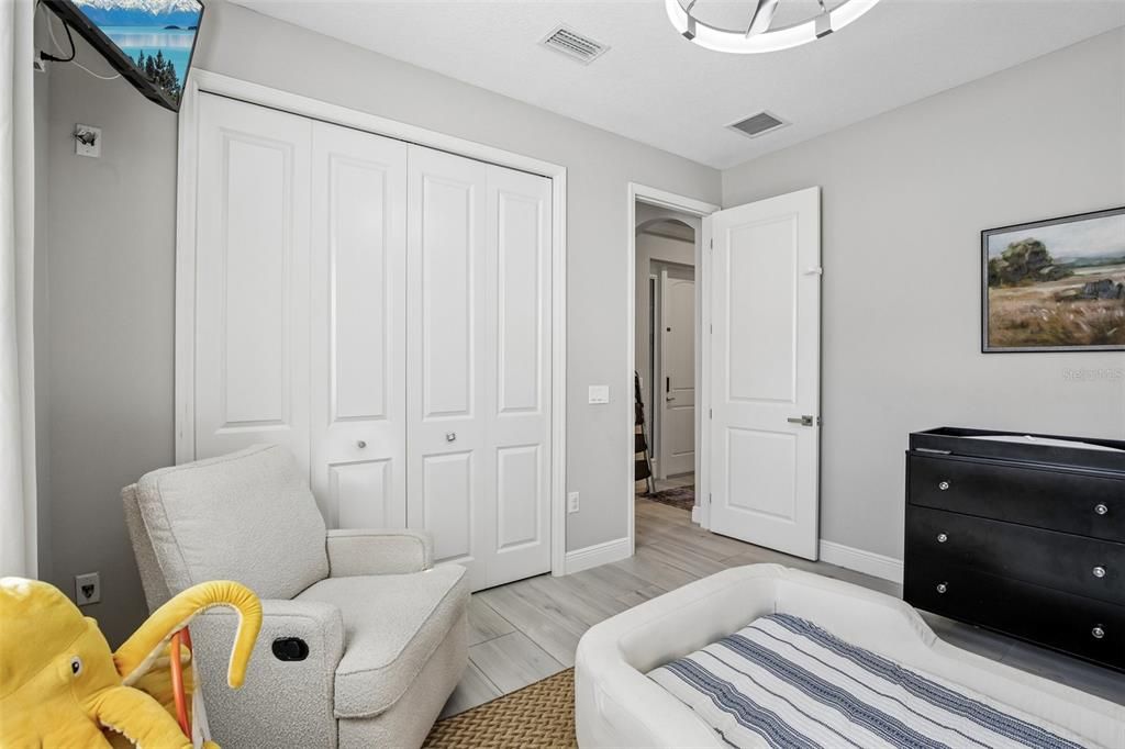 En Venta: $925,000 (4 camas, 3 baños, 2769 Pies cuadrados)