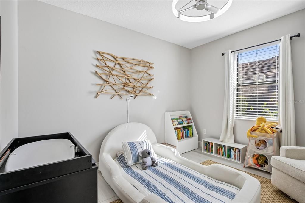 En Venta: $925,000 (4 camas, 3 baños, 2769 Pies cuadrados)
