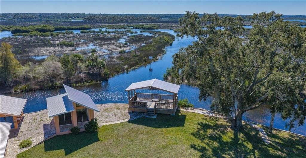 For Sale: $695,000 (0.97 acres)