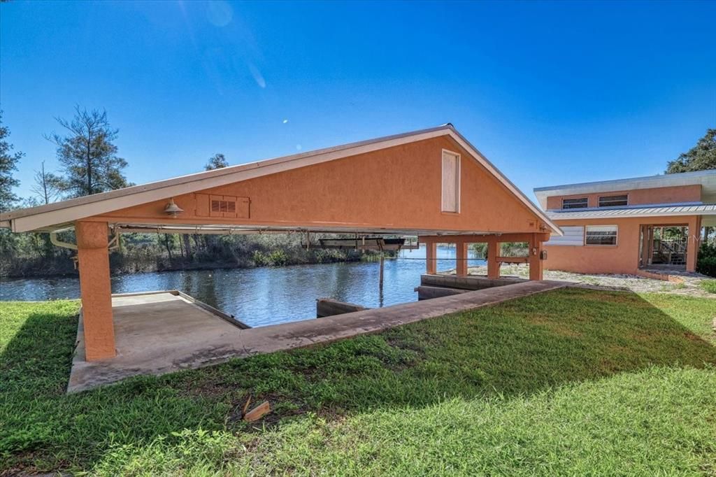 For Sale: $695,000 (0.97 acres)