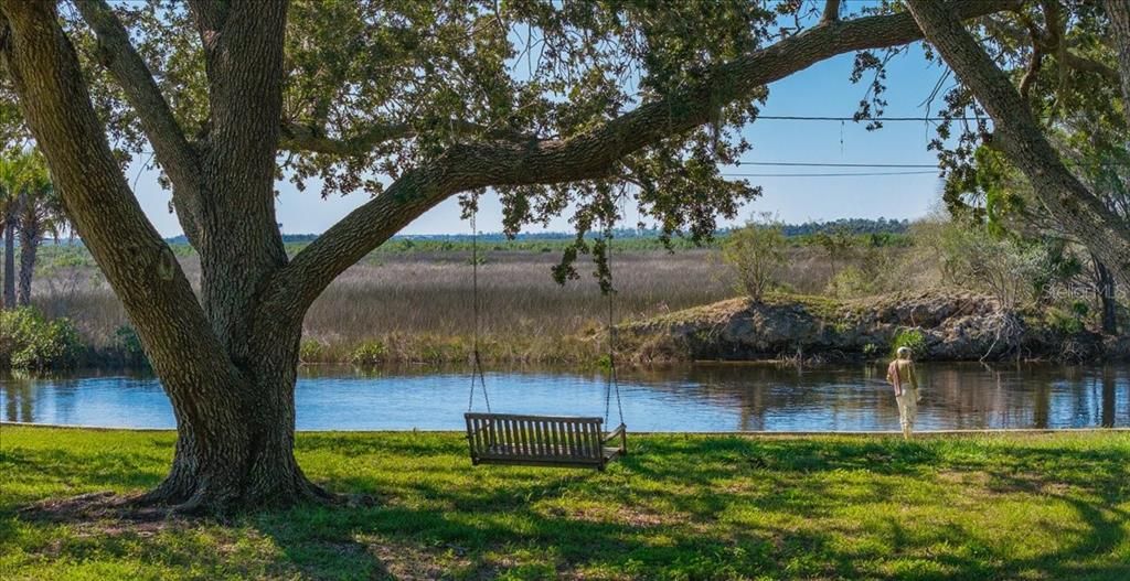 For Sale: $695,000 (0.97 acres)