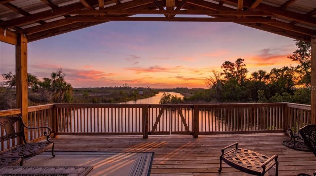 For Sale: $695,000 (0.97 acres)