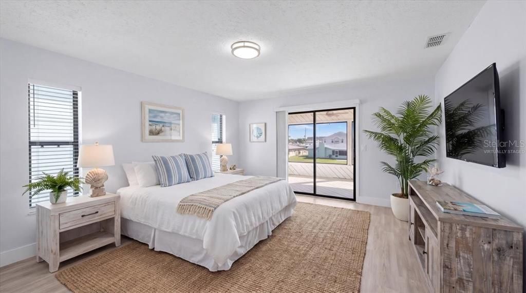 For Sale: $575,000 (3 beds, 2 baths, 1676 Square Feet)