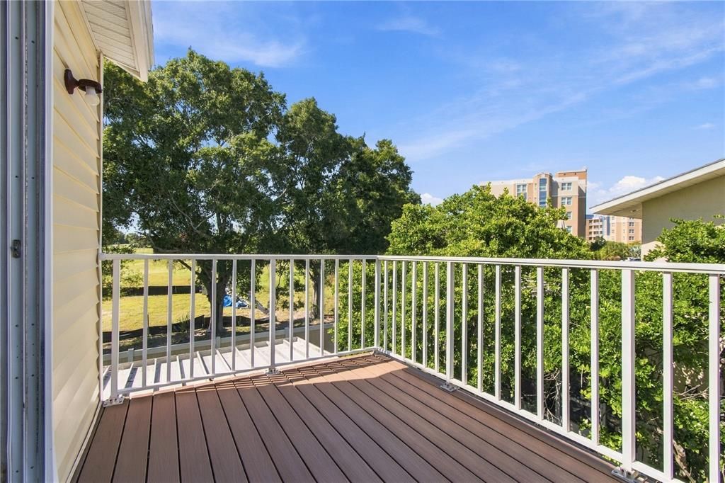 For Sale: $299,000 (4 beds, 3 baths, 1834 Square Feet)