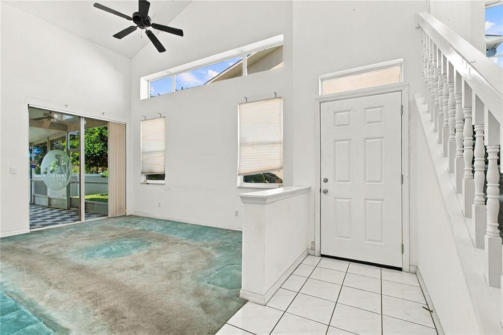 For Sale: $299,000 (4 beds, 3 baths, 1834 Square Feet)