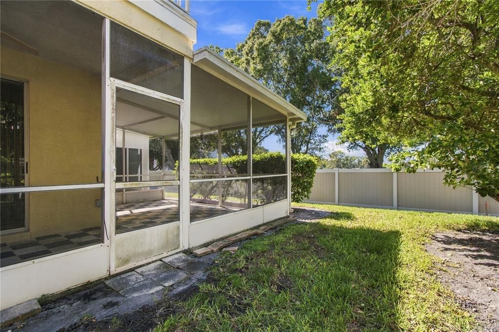 For Sale: $299,000 (4 beds, 3 baths, 1834 Square Feet)