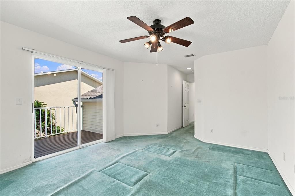 For Sale: $299,000 (4 beds, 3 baths, 1834 Square Feet)