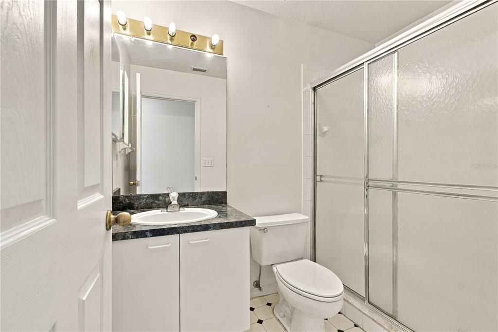 For Sale: $299,000 (4 beds, 3 baths, 1834 Square Feet)