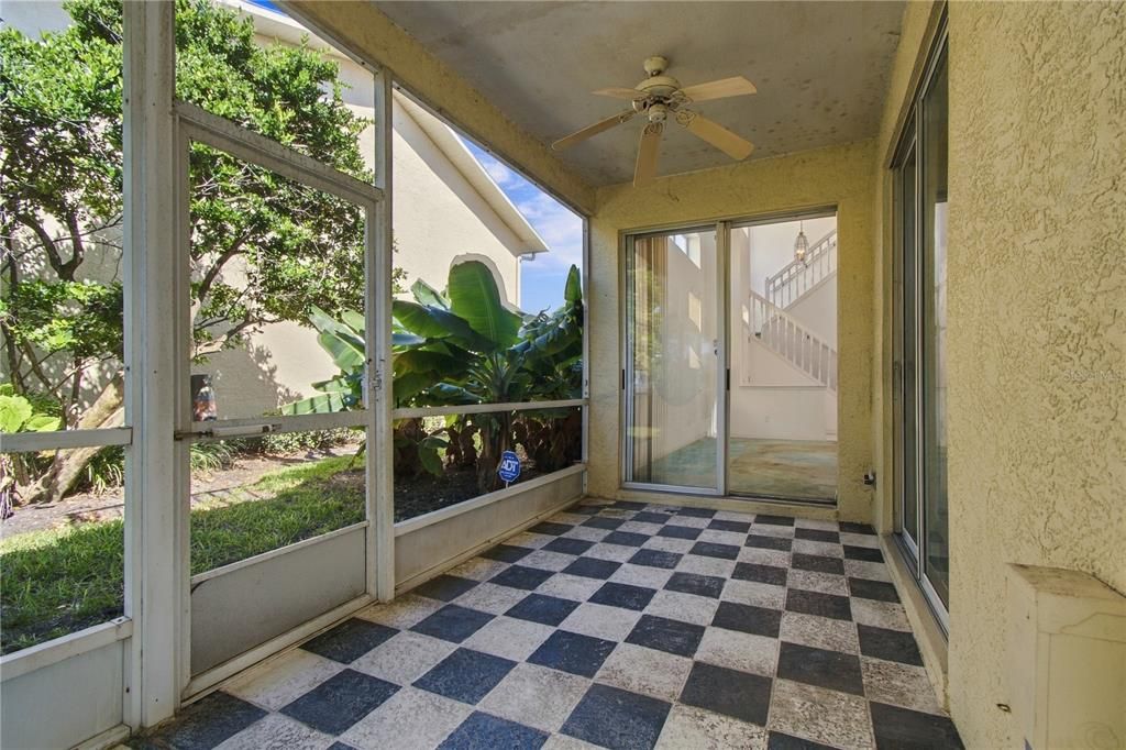 For Sale: $299,000 (4 beds, 3 baths, 1834 Square Feet)