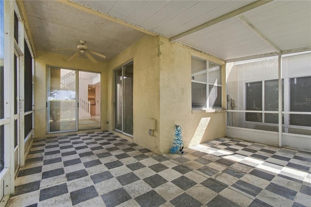 For Sale: $299,000 (4 beds, 3 baths, 1834 Square Feet)