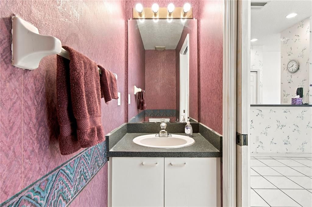 For Sale: $299,000 (4 beds, 3 baths, 1834 Square Feet)
