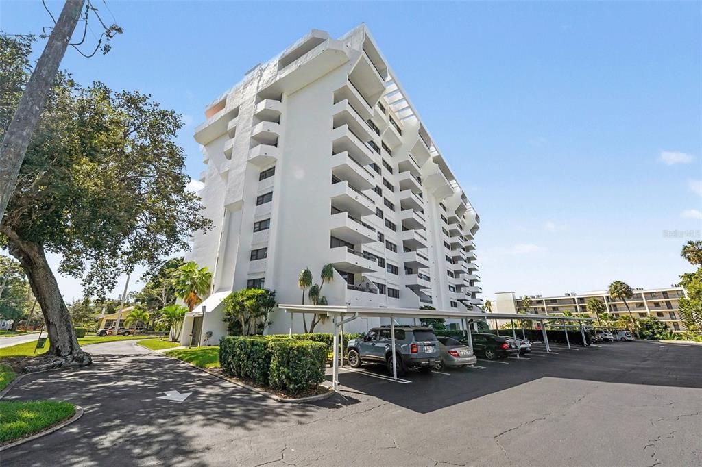 For Sale: $265,000 (1 beds, 1 baths, 1010 Square Feet)
