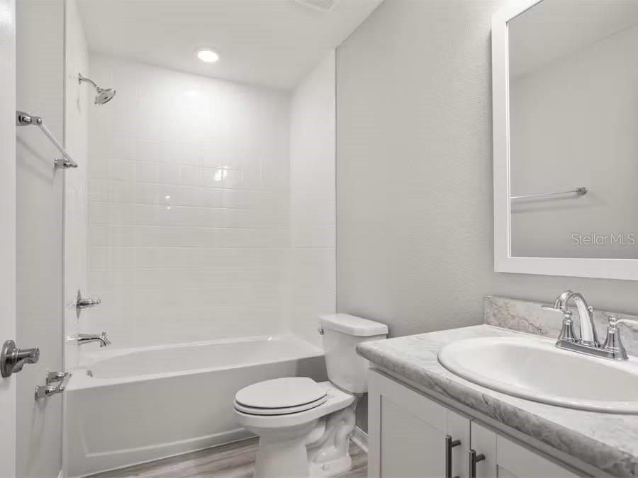 For Sale: $289,900 (3 beds, 2 baths, 1568 Square Feet)