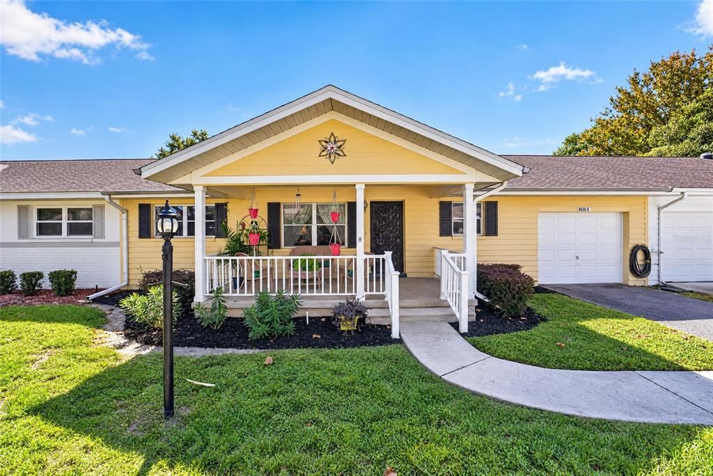 For Sale: $149,900 (2 beds, 2 baths, 1369 Square Feet)