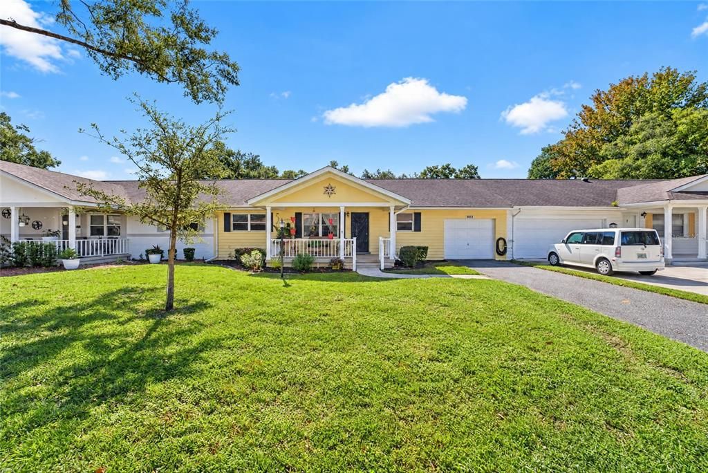 For Sale: $149,900 (2 beds, 2 baths, 1369 Square Feet)