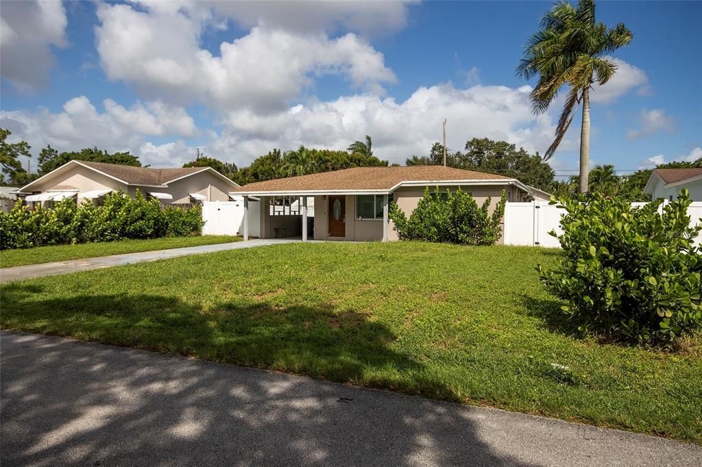 En Venta: $394,950 (3 camas, 2 baños, 927 Pies cuadrados)