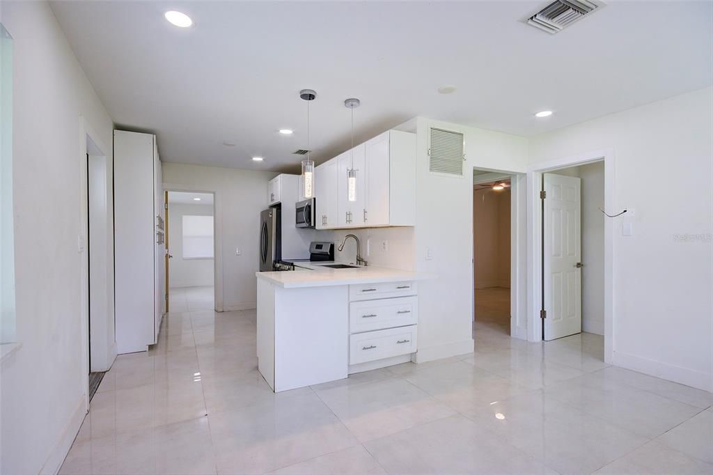 En Venta: $394,950 (3 camas, 2 baños, 927 Pies cuadrados)