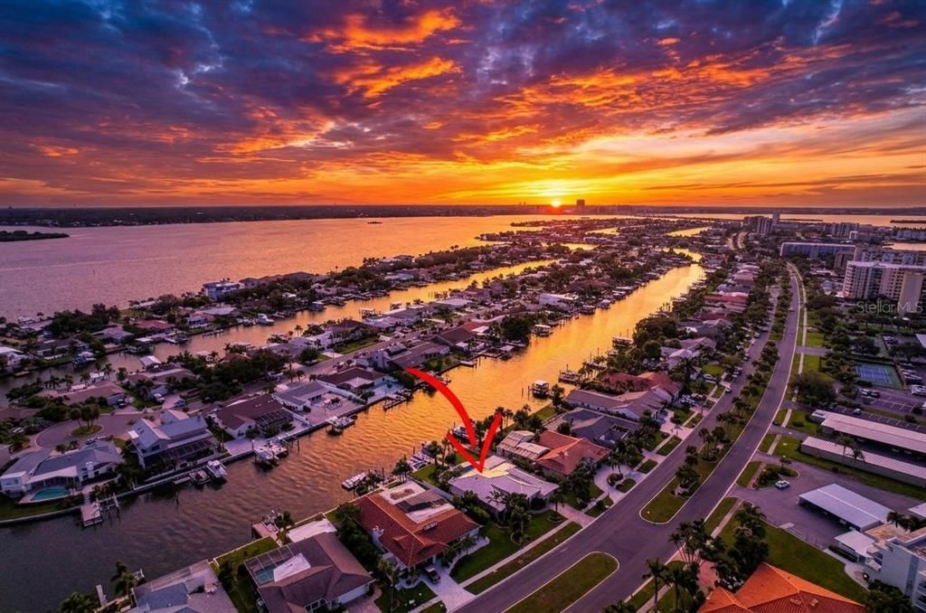 На продажу: $2,100,000 (3 спален, 3 ванн, 2914 Квадратных фут)