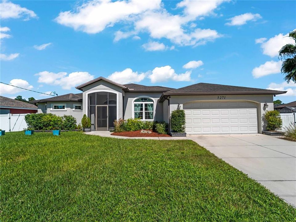 For Sale: $469,900 (3 beds, 2 baths, 1859 Square Feet)