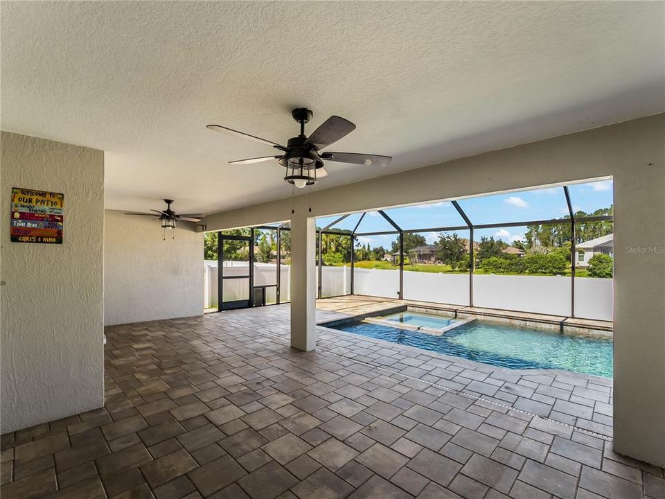 For Sale: $469,900 (3 beds, 2 baths, 1859 Square Feet)