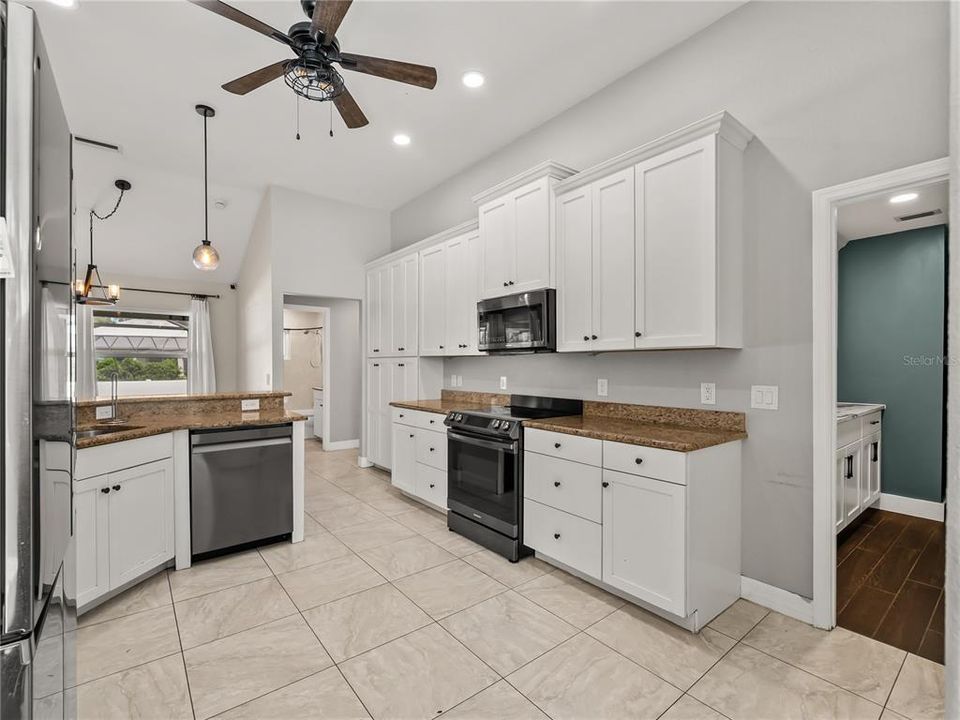 For Sale: $469,900 (3 beds, 2 baths, 1859 Square Feet)