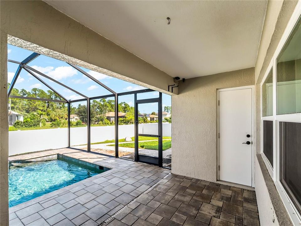 For Sale: $469,900 (3 beds, 2 baths, 1859 Square Feet)