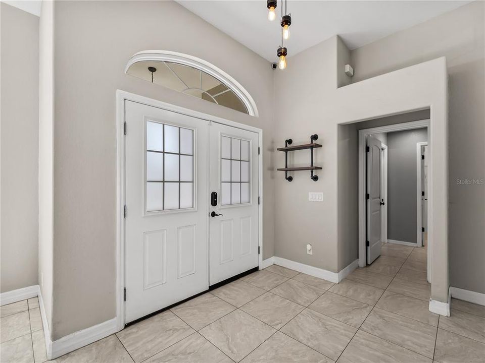 For Sale: $469,900 (3 beds, 2 baths, 1859 Square Feet)