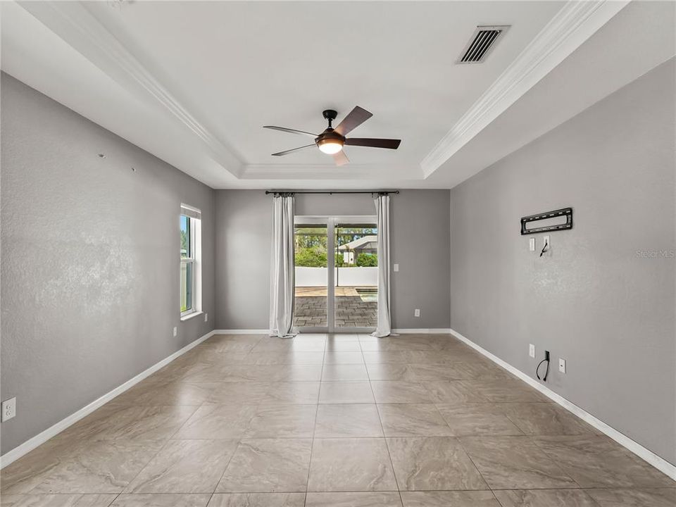 For Sale: $469,900 (3 beds, 2 baths, 1859 Square Feet)
