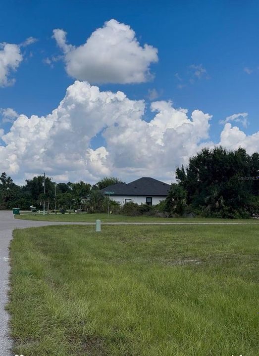 En Venta: $16,900 (0.19 acres)