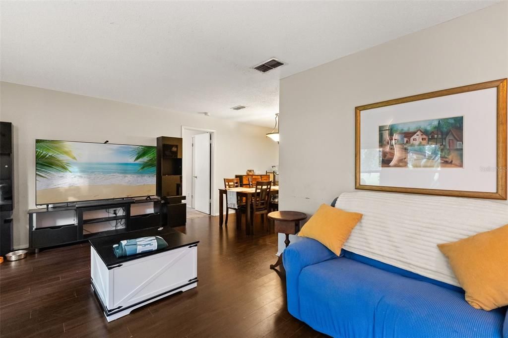 For Sale: $425,000 (3 beds, 2 baths, 1504 Square Feet)