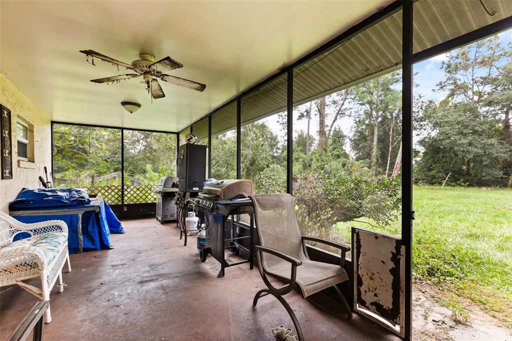 For Sale: $425,000 (3 beds, 2 baths, 1504 Square Feet)