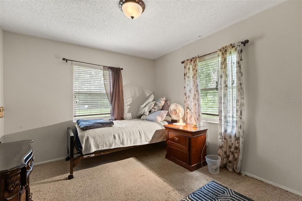 For Sale: $425,000 (3 beds, 2 baths, 1504 Square Feet)