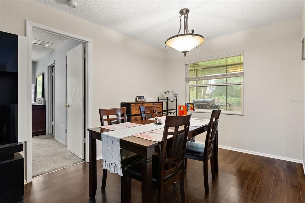 For Sale: $425,000 (3 beds, 2 baths, 1504 Square Feet)