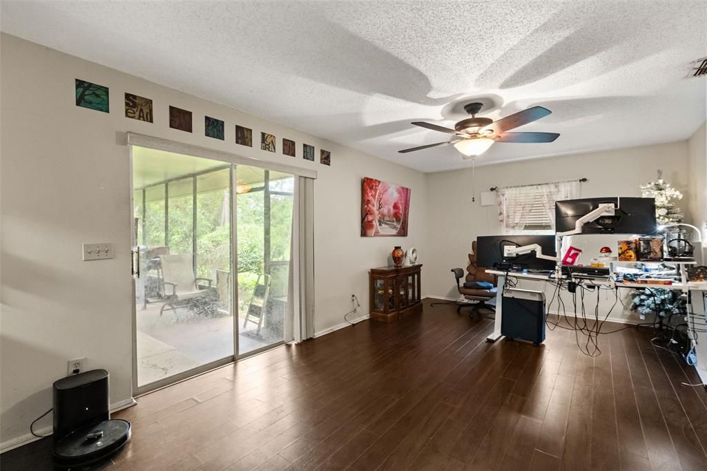 For Sale: $425,000 (3 beds, 2 baths, 1504 Square Feet)